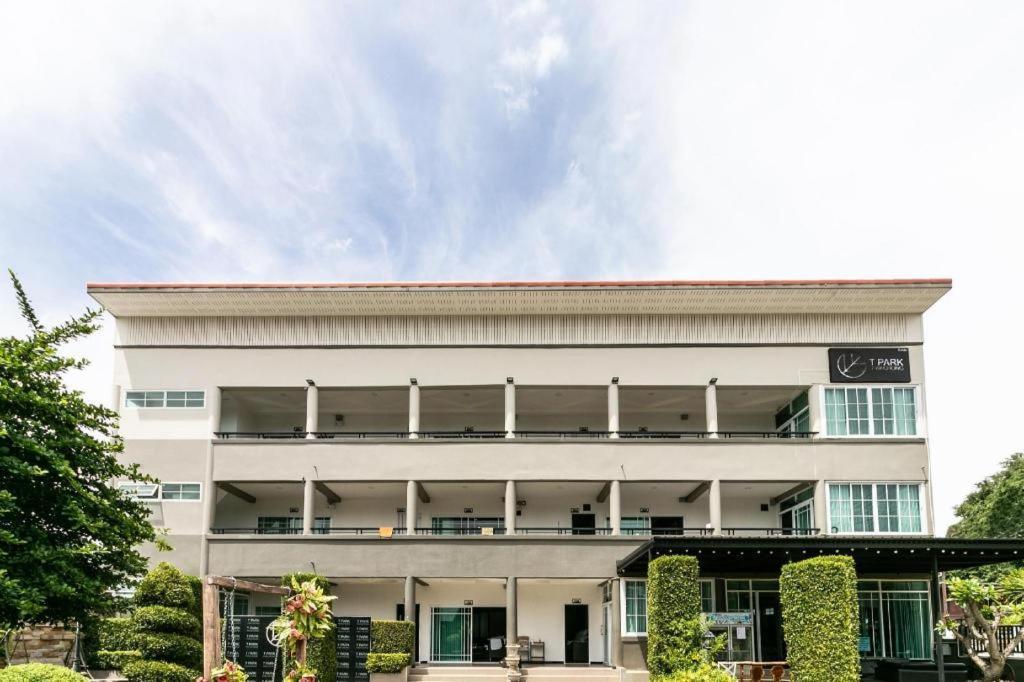 Hotel Oyo 75305 T Park Pak Chong Mu Si Exteriér fotografie