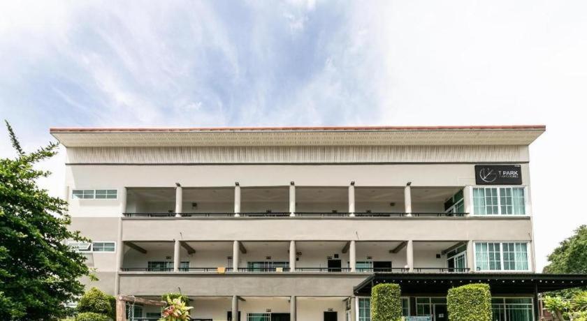 Hotel Oyo 75305 T Park Pak Chong Mu Si Exteriér fotografie